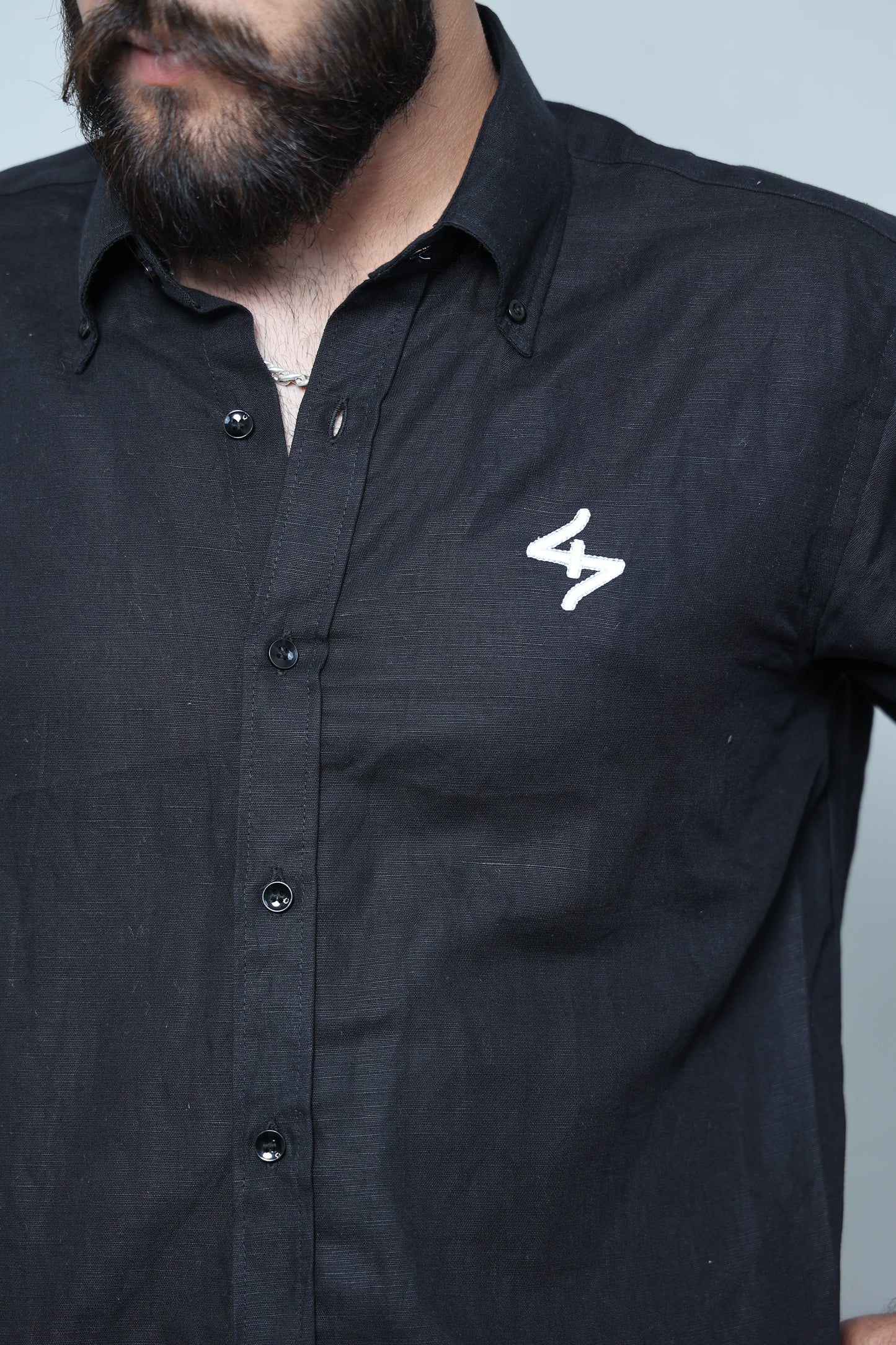 Black linen flower embroidery Shirt