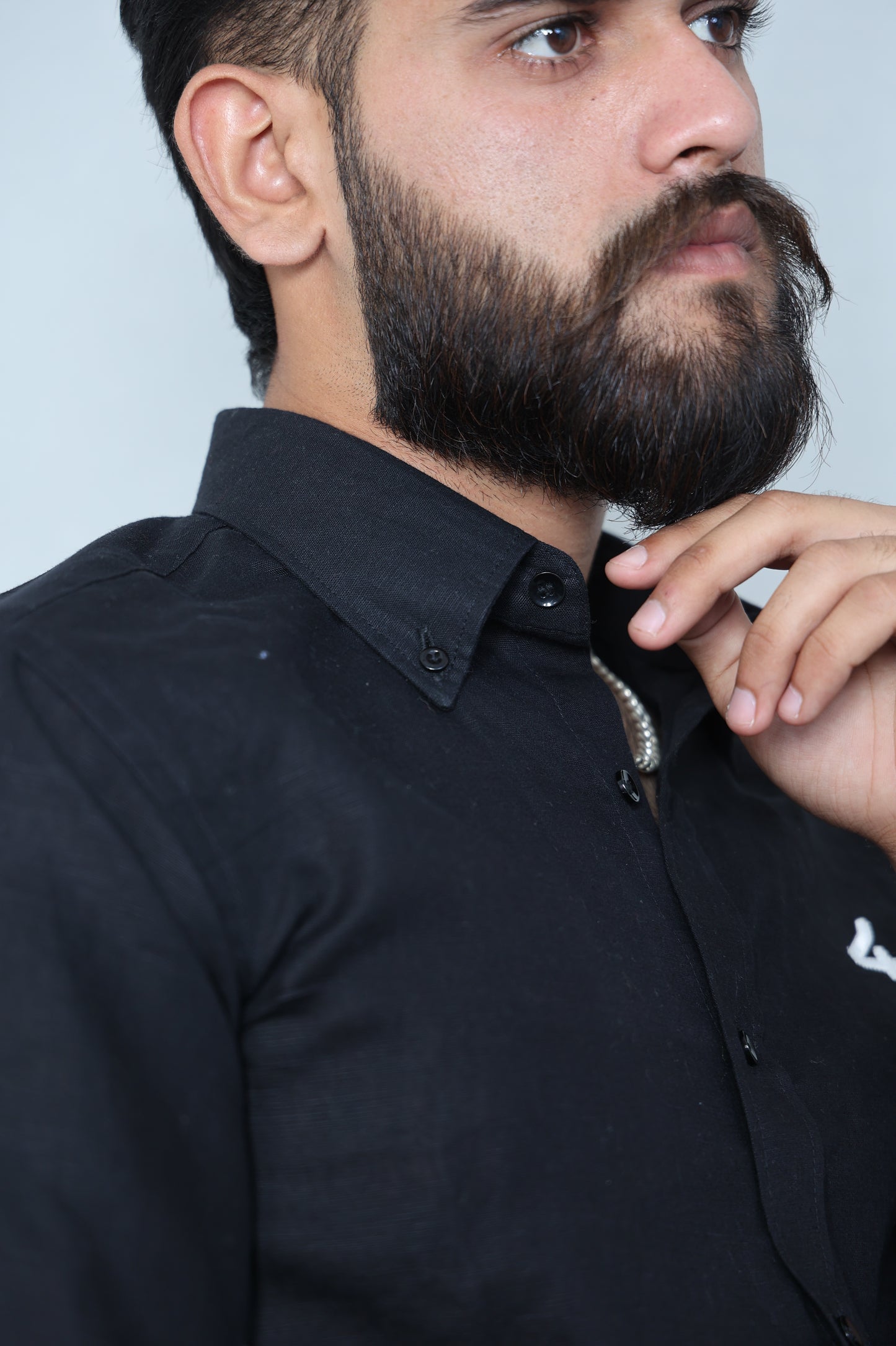 Black linen flower embroidery Shirt