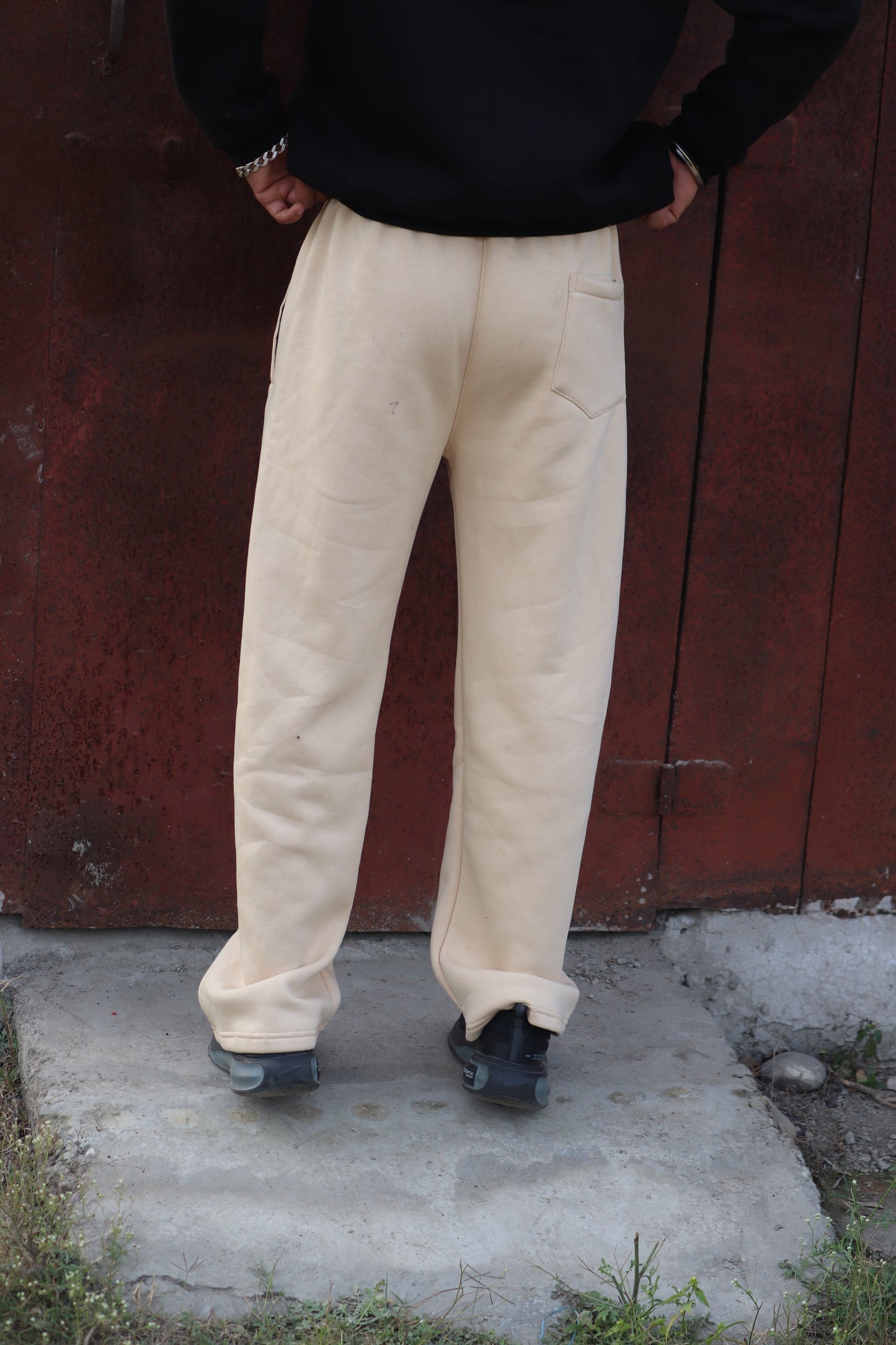 CREAM WIDE LEG HEAVY WEIGHT SWEATPANTS