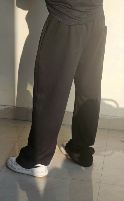 BLACK BAGGY FIT UNISEX TRACK PANT