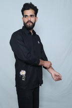 Black linen flower embroidery Shirt
