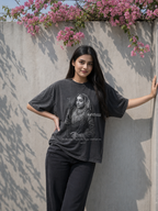 AK WITH QUEEN OVERSIZED T-SHIRT