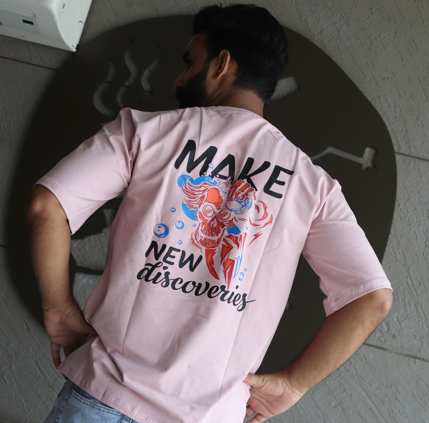 Discoveries Oversized T-shirts