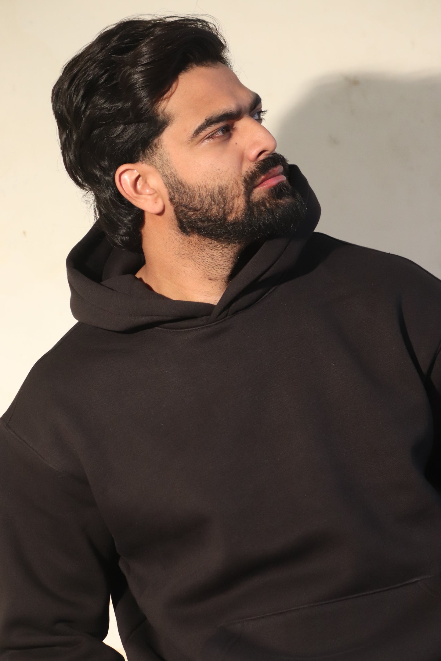 BLACK OVERSIZED-FIT HOODIE