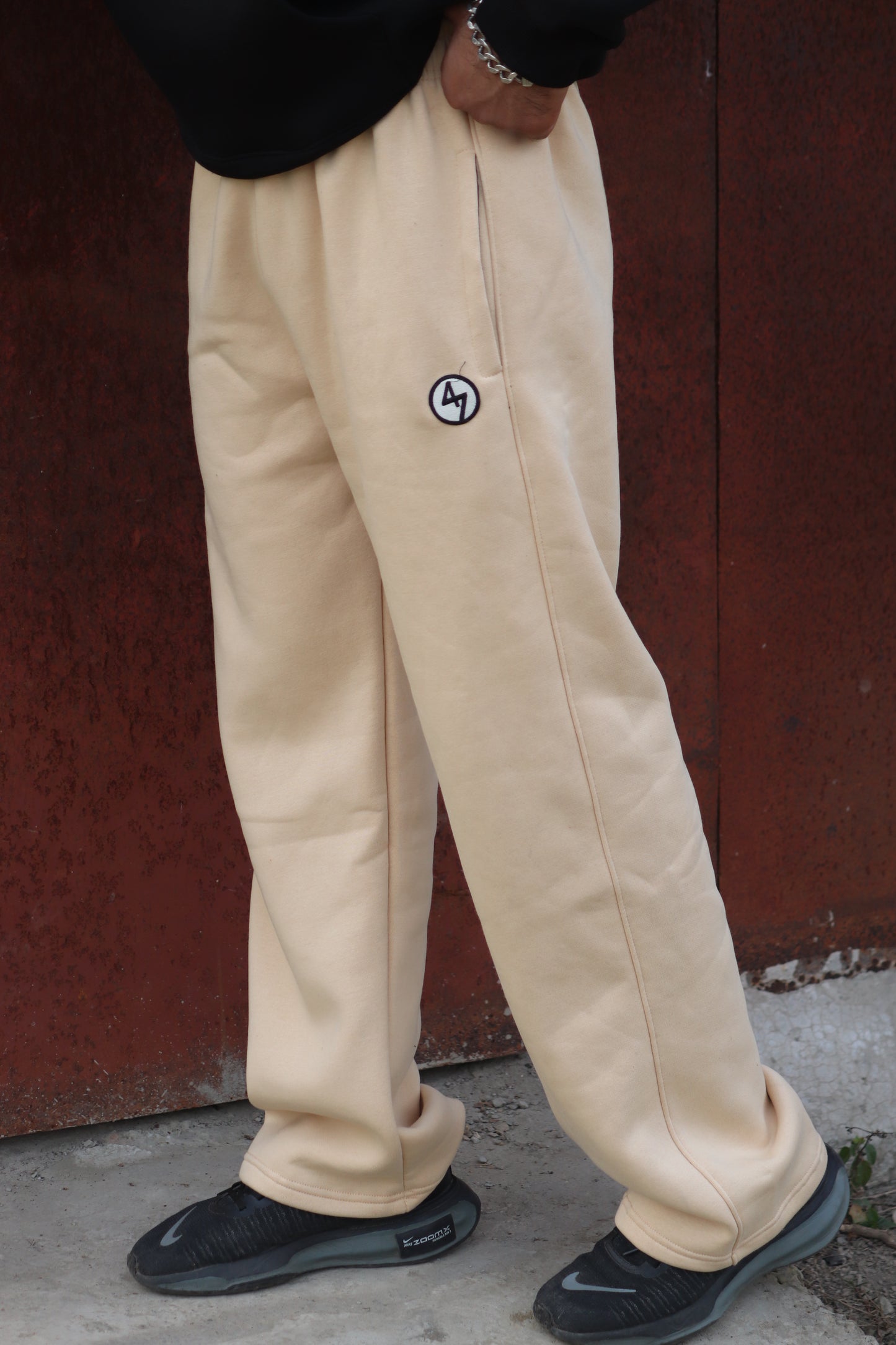 CREAM WIDE LEG HEAVY WEIGHT SWEATPANTS