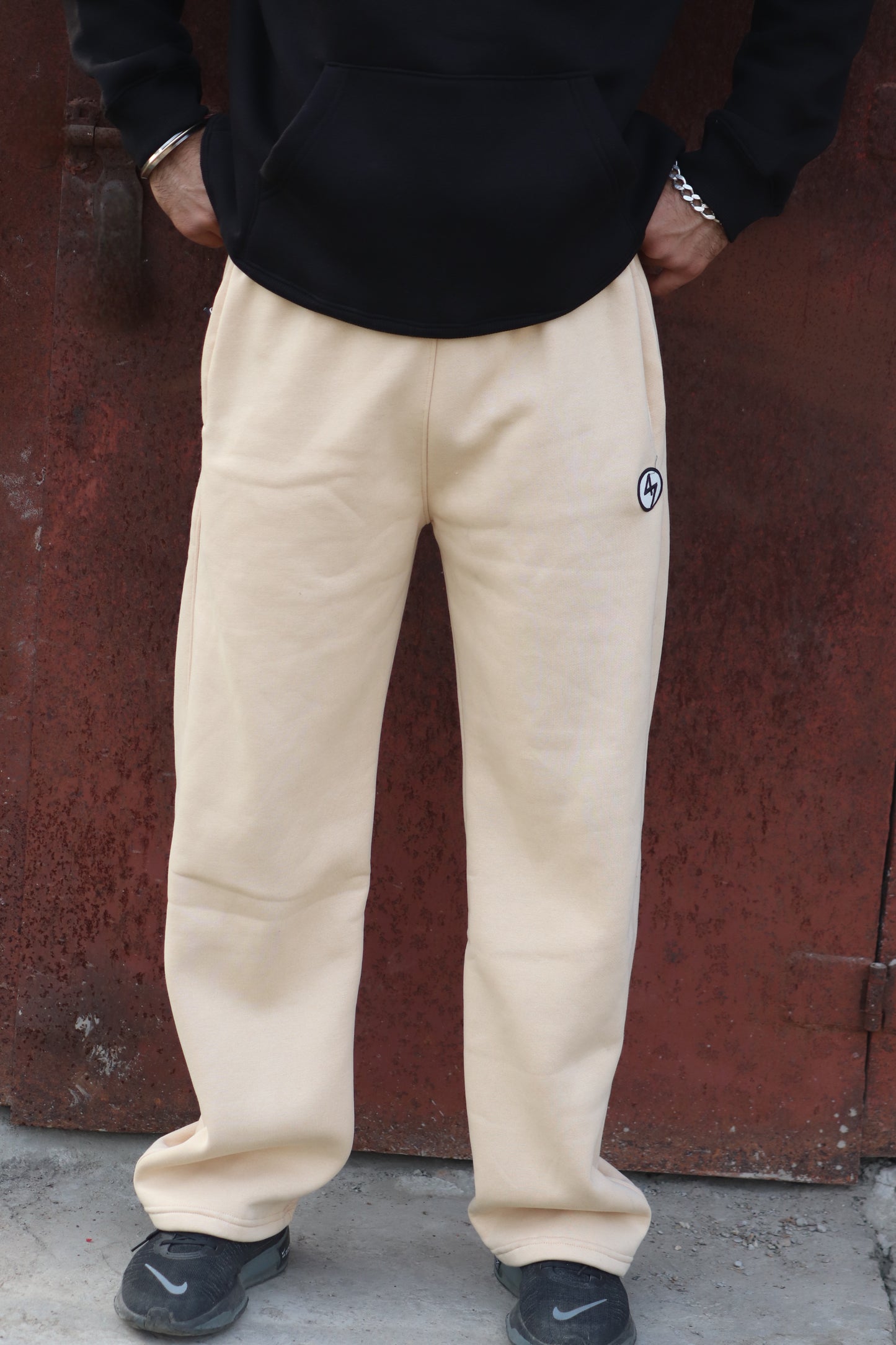 CREAM WIDE LEG HEAVY WEIGHT SWEATPANTS