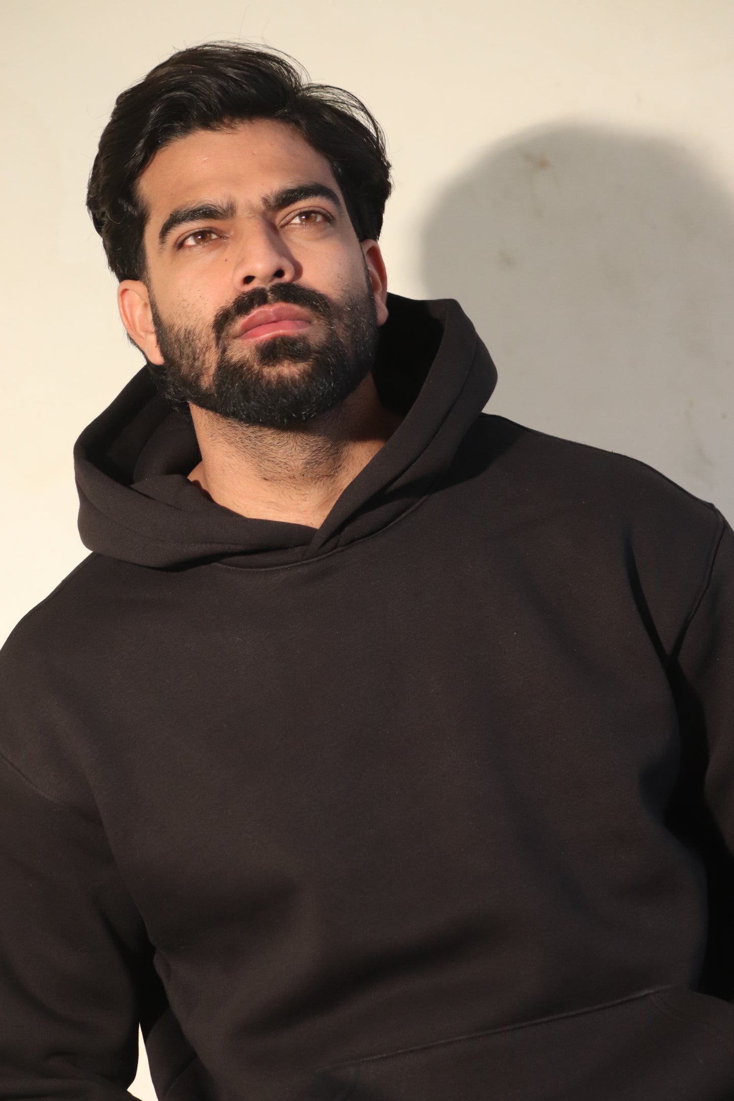 BLACK OVERSIZED-FIT HOODIE