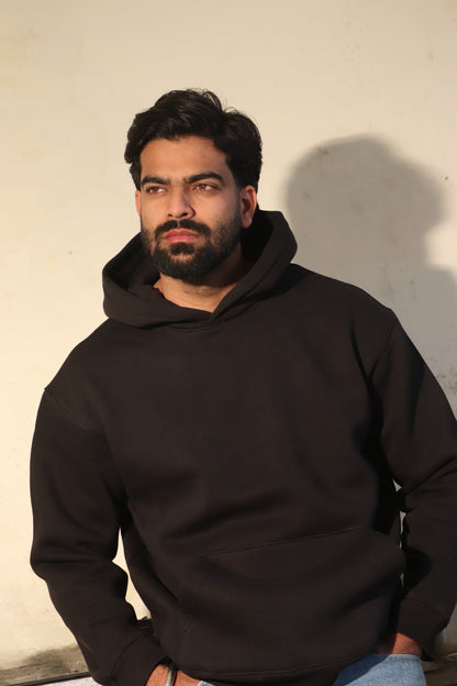 BLACK OVERSIZED-FIT HOODIE